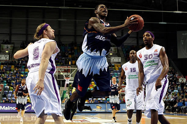 阶段插足 阶段插足