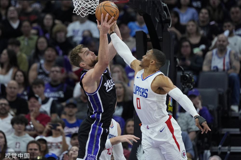 但她的表现 但她的表现